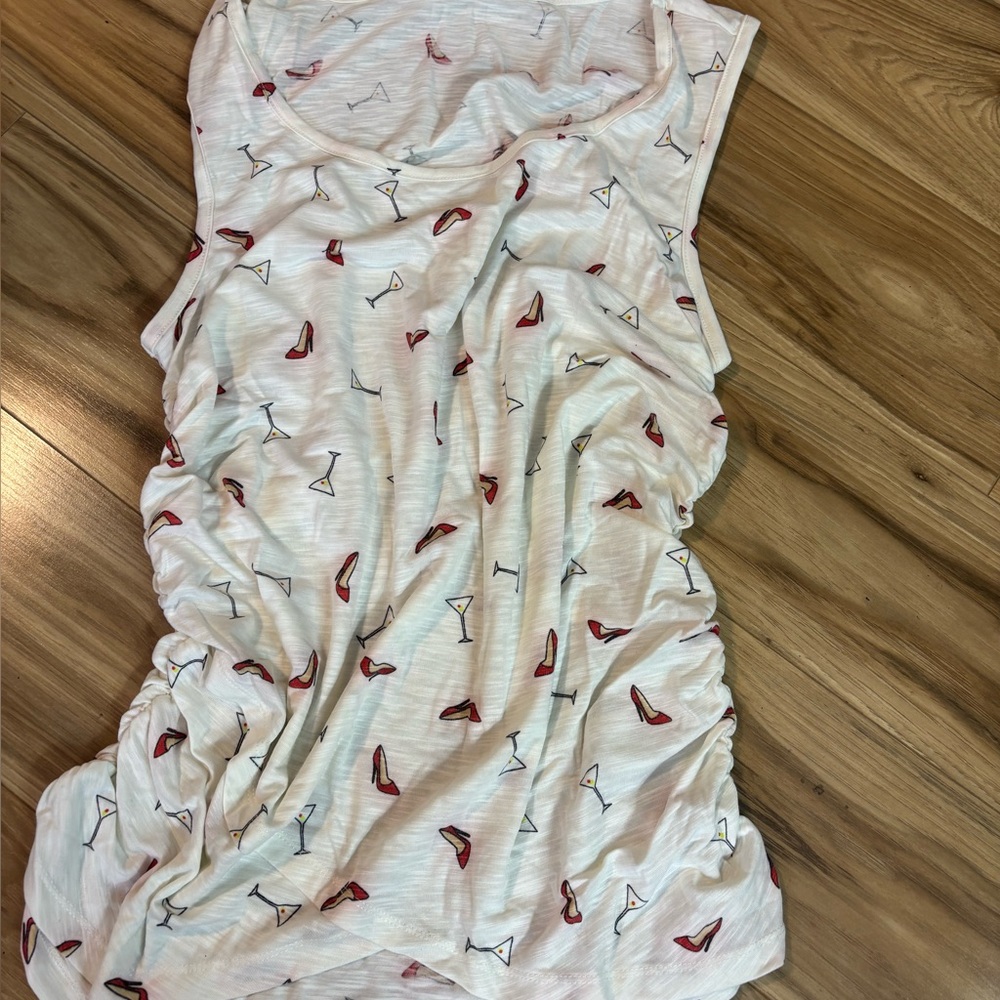 Skinnygirl White Top with Red and Black Accents